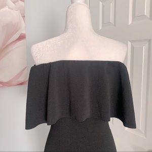 Almost Famous off the shoulders Black Dress Small